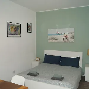  Appartamento House Naviglio Quattro Italia